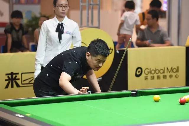 表现得尤为 表现得尤为