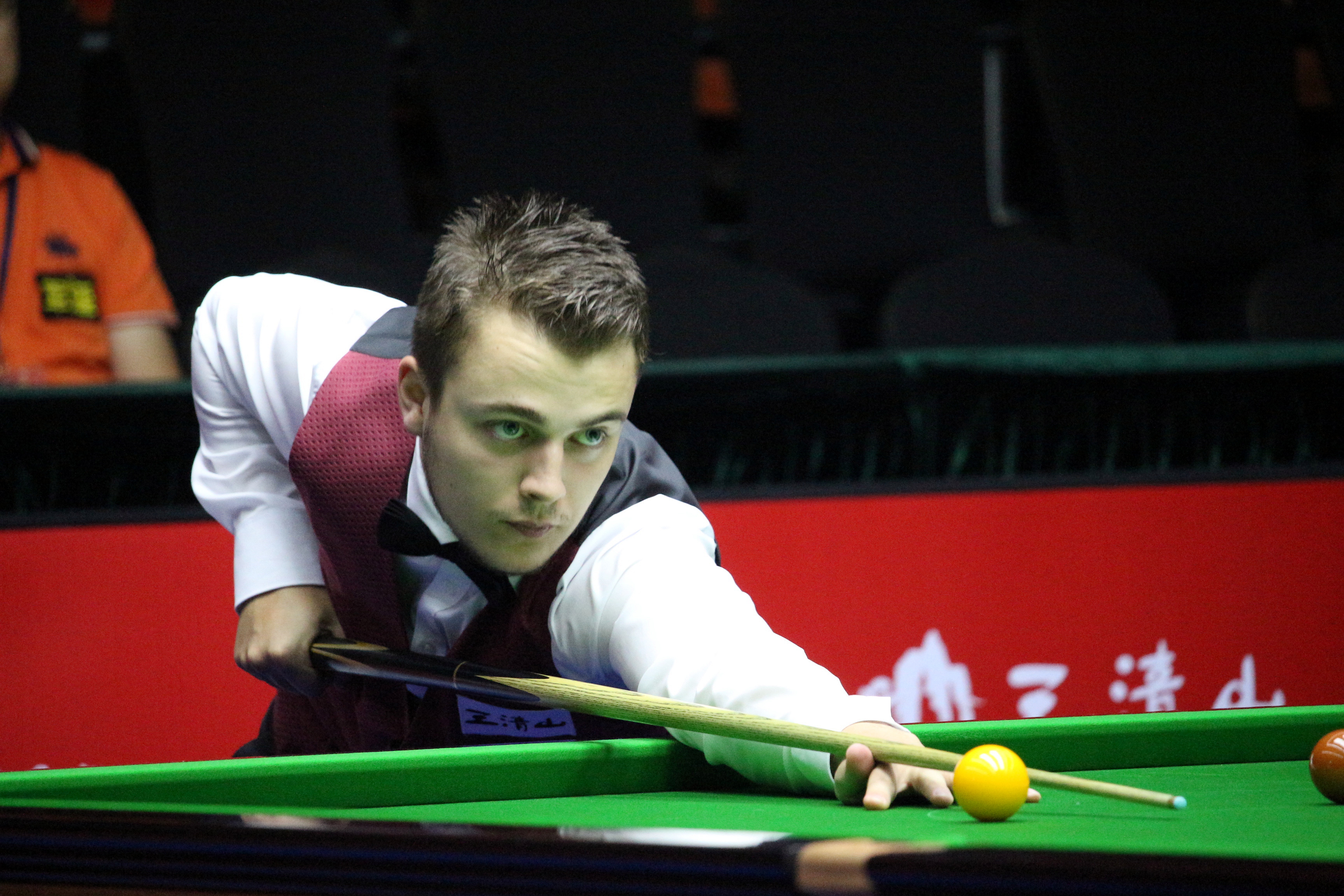 后卫体系的 后卫体系的